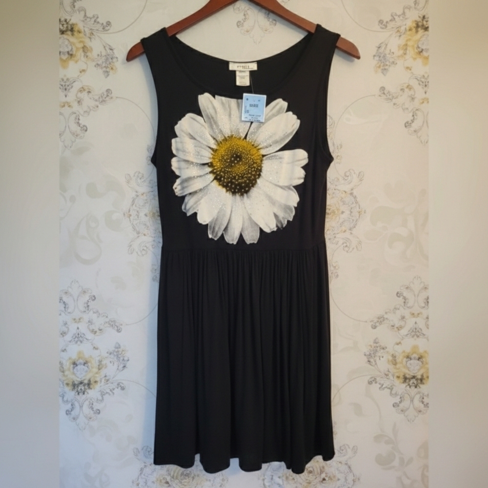 Every 1 Black Sleeveless Dress Daisy & Rhinestone Accents Size Large Juniors